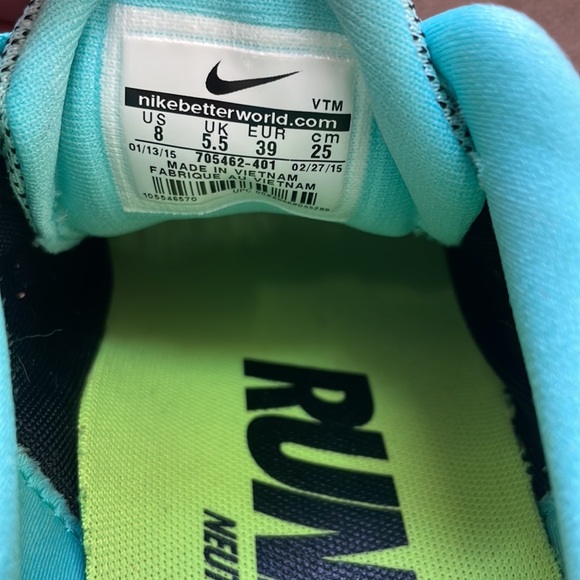 Practically BRAND NEW Nike Lunartempo running sneakers - Picture 4 of 6